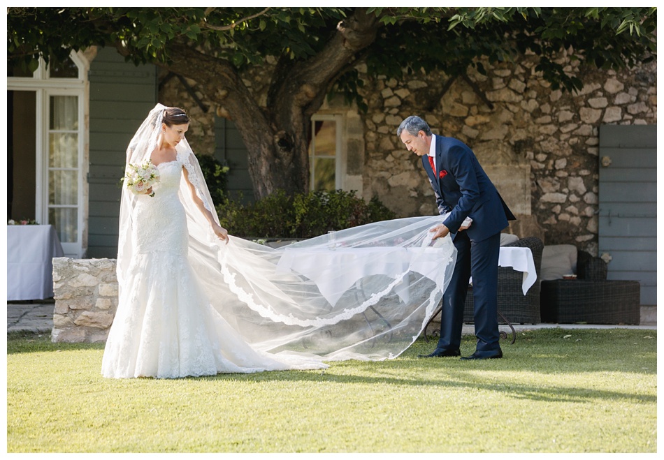 Wedding in Eygalieres France