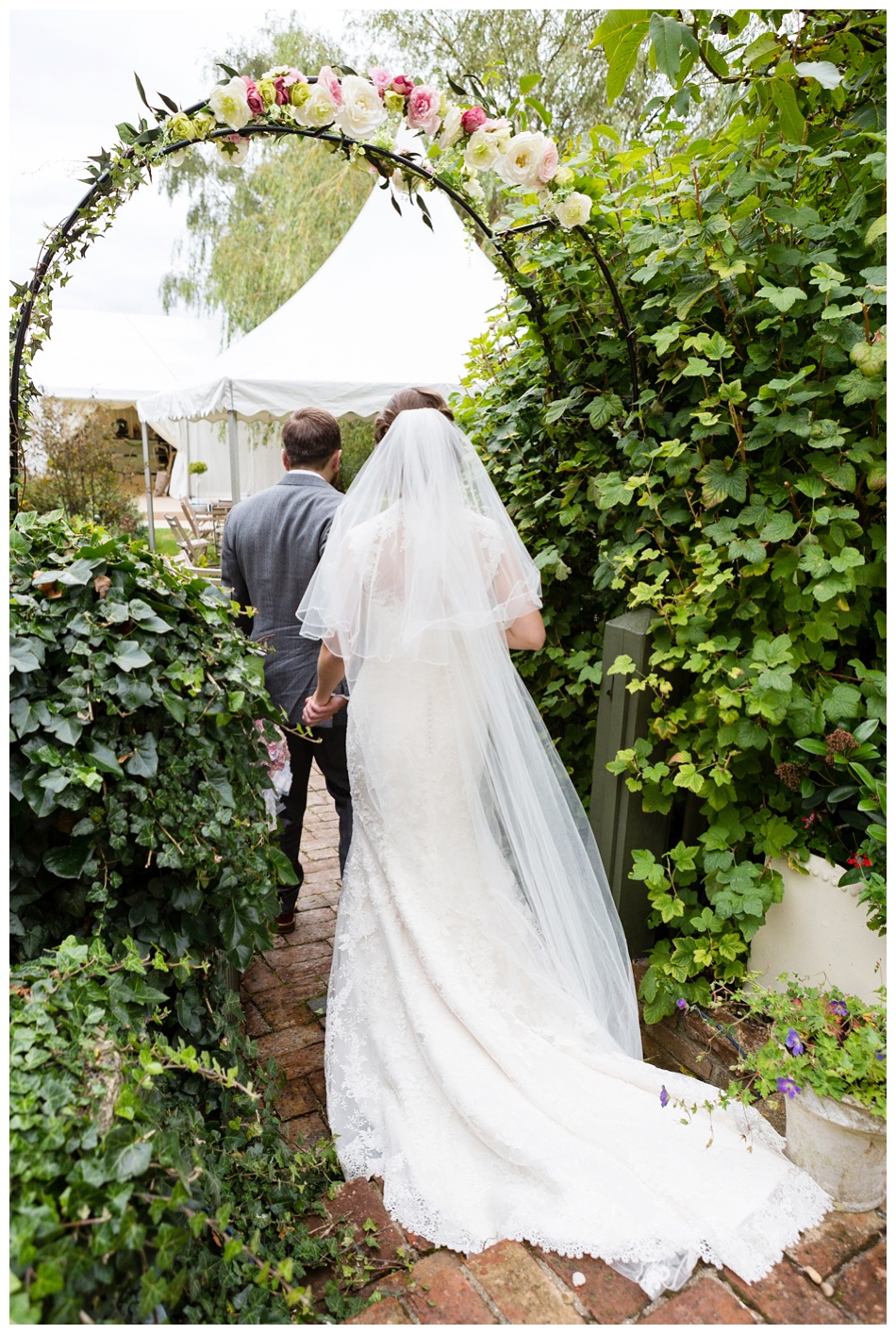 Country Marquee Wedding, Waring