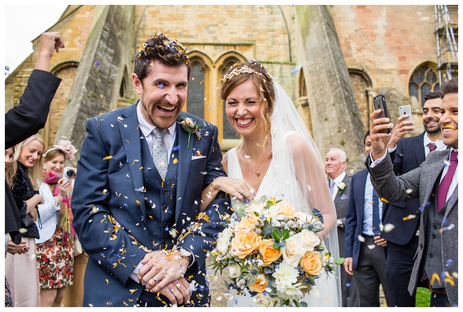 wedding photos at Pershore Abbey