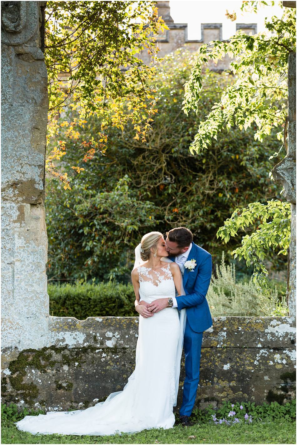 Relaxed Sudeley Castle wedding photography