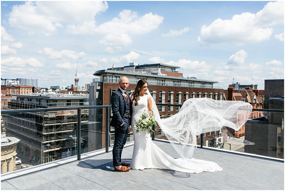 Relaxed wedding photography at Hope Street Hotel