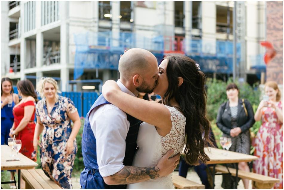 Siren wedding photography; the first dance outside