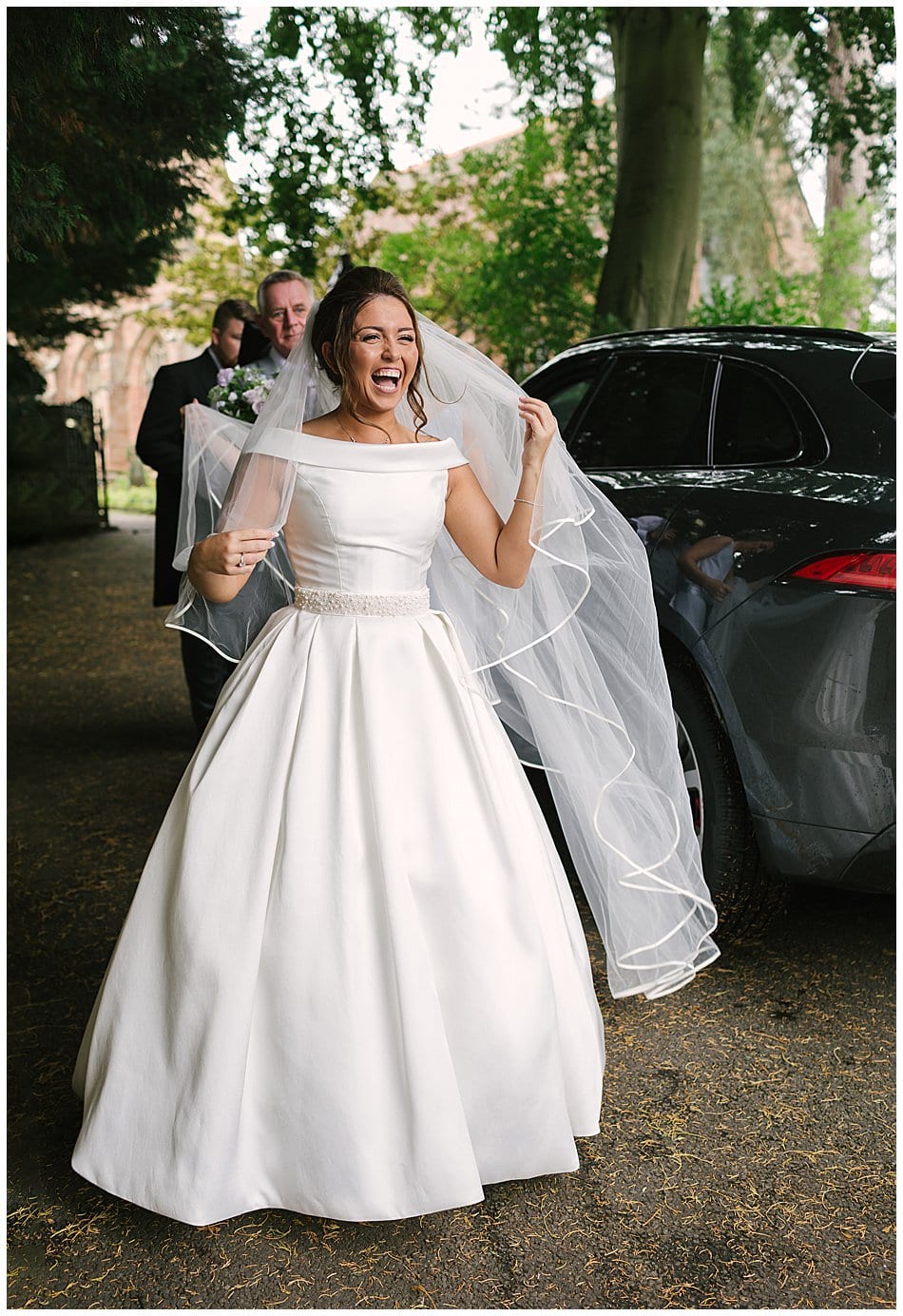 Arrival of the bride