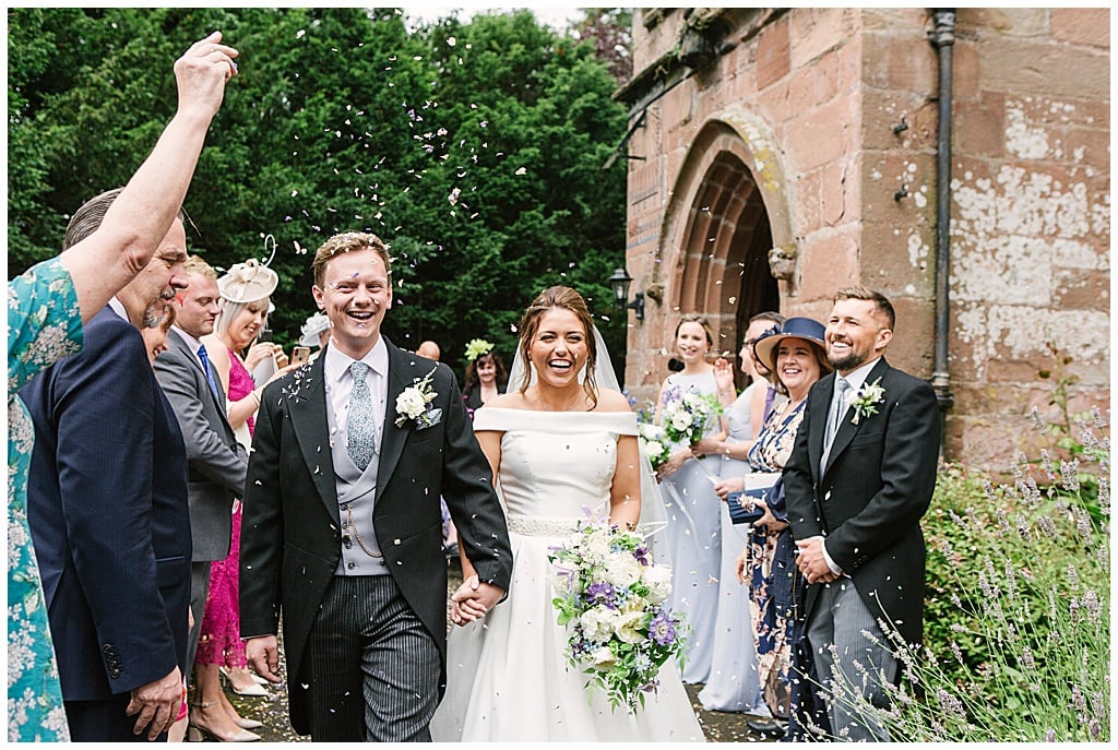 Confetti walk | classic country wedding