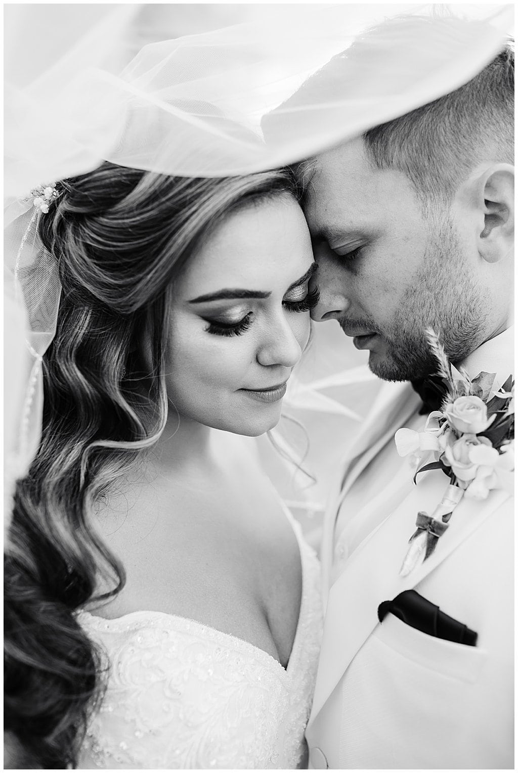 couple portrait at Shustoke Barn